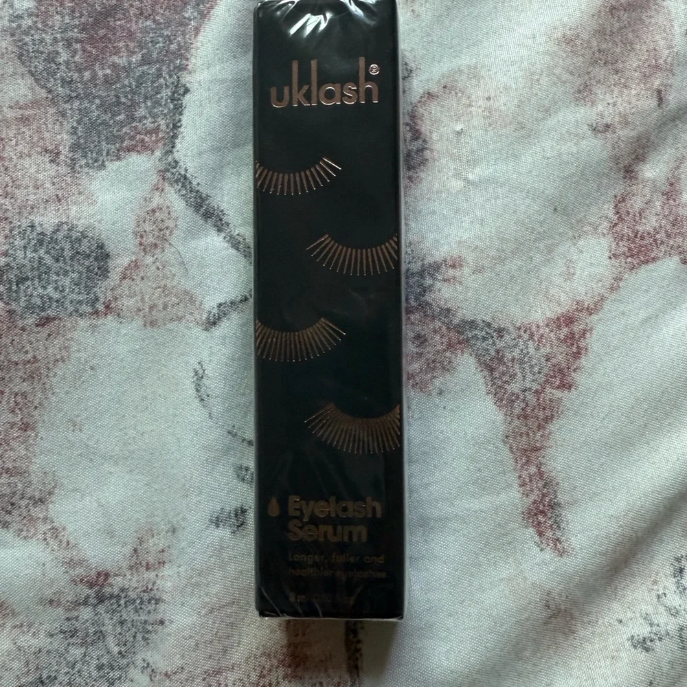 Uklash Eyelash Serum - Picture 1 of 4